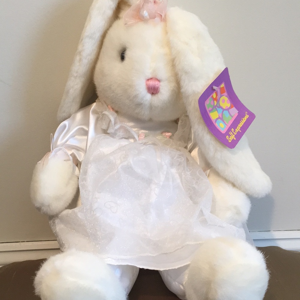 NWT & Vintage Oversized Soft Expressions White Lop Bunny